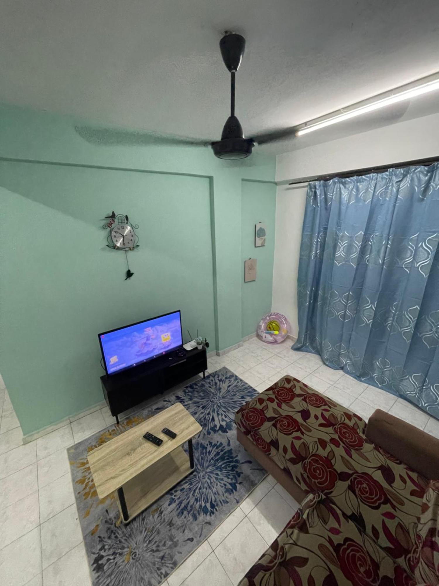 Blissful Breeze 4 Rooms & Netflix By Ezyroom Melaka Айер Керо Екстериор снимка